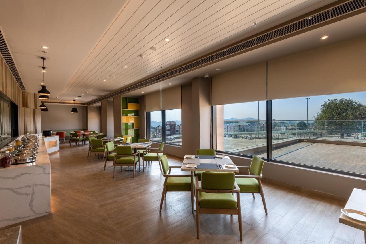 Holiday Inn Katra Vaishno Devi By Ihg Bagian luar foto