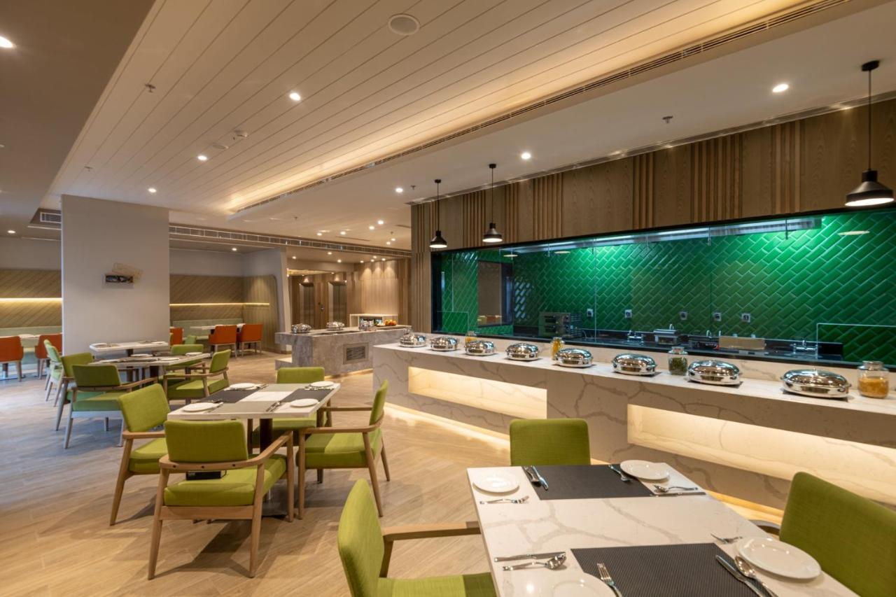 Holiday Inn Katra Vaishno Devi By Ihg Bagian luar foto
