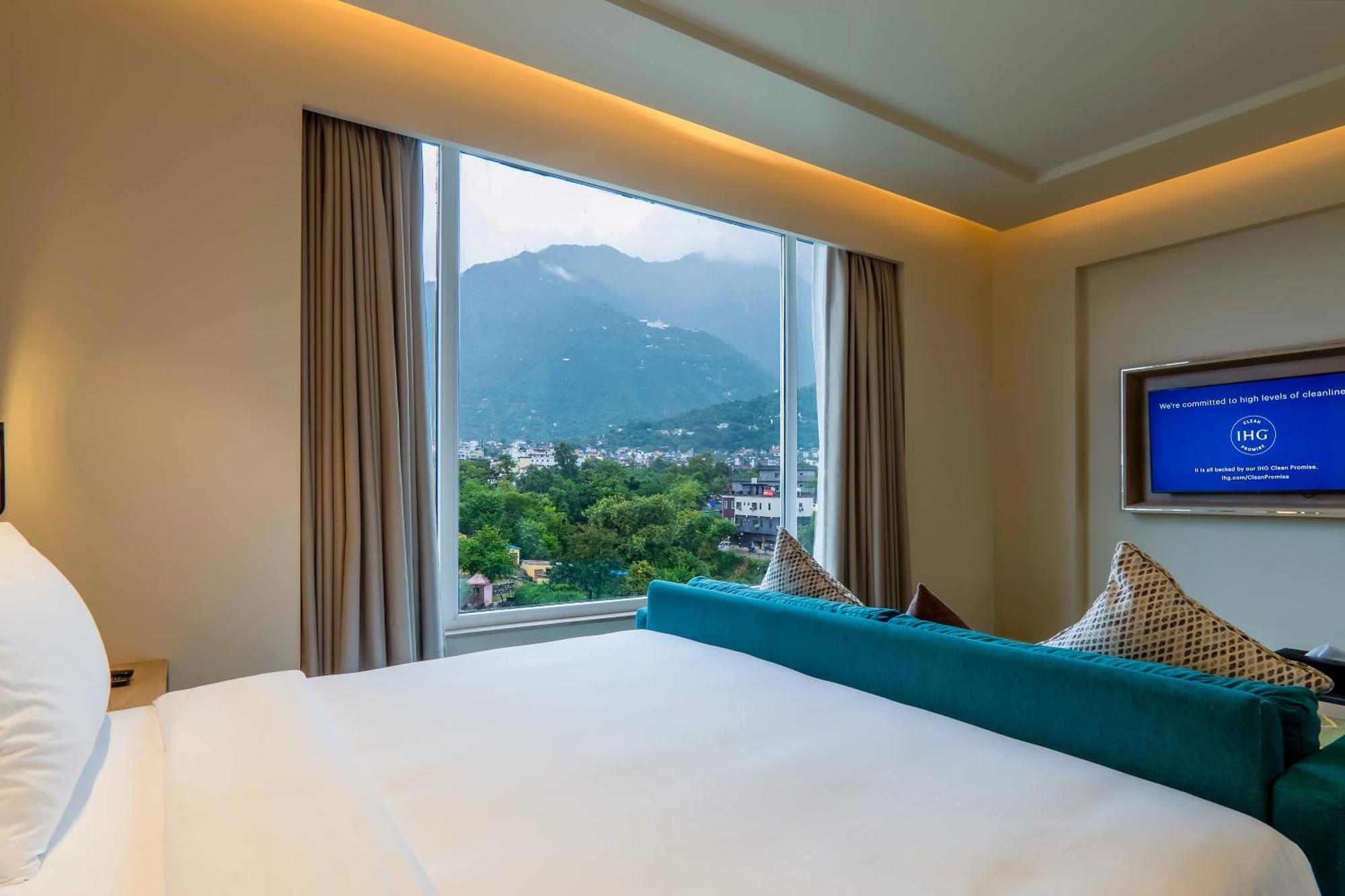 Holiday Inn Katra Vaishno Devi By Ihg Bagian luar foto