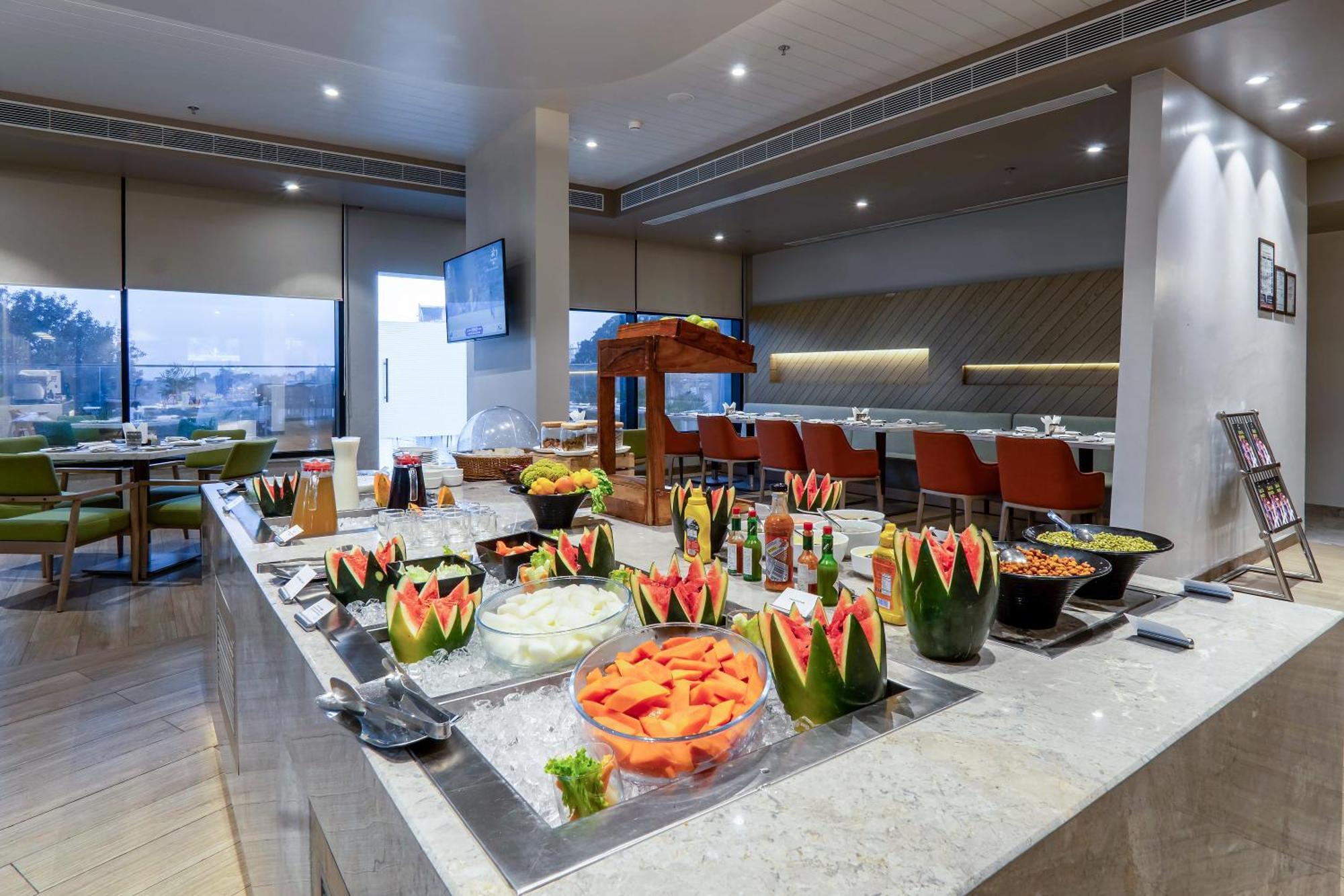 Holiday Inn Katra Vaishno Devi By Ihg Bagian luar foto