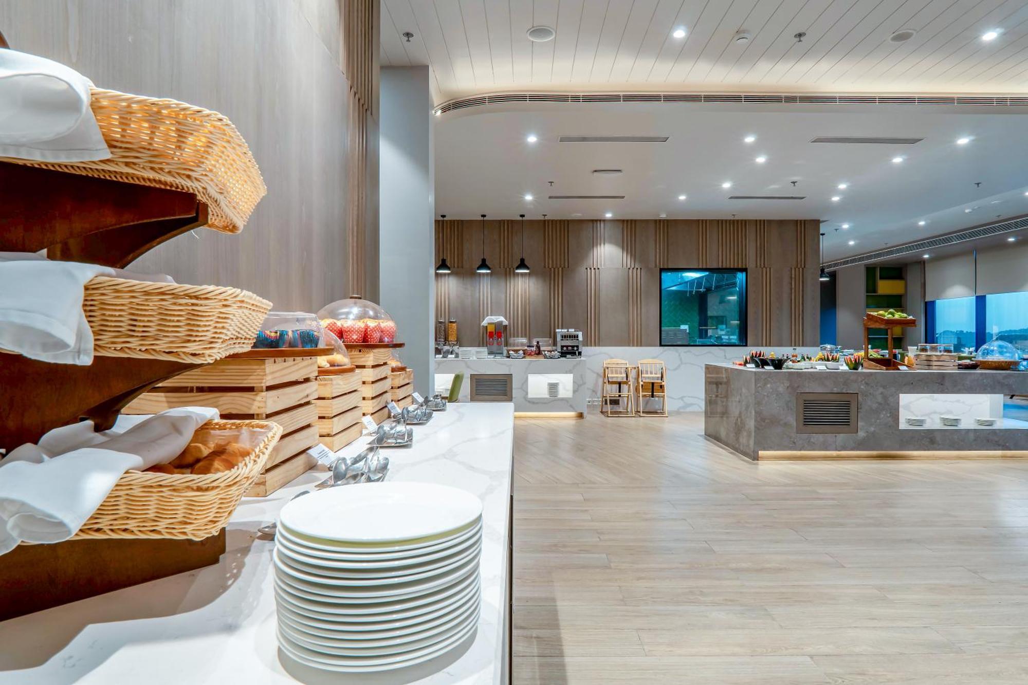 Holiday Inn Katra Vaishno Devi By Ihg Bagian luar foto