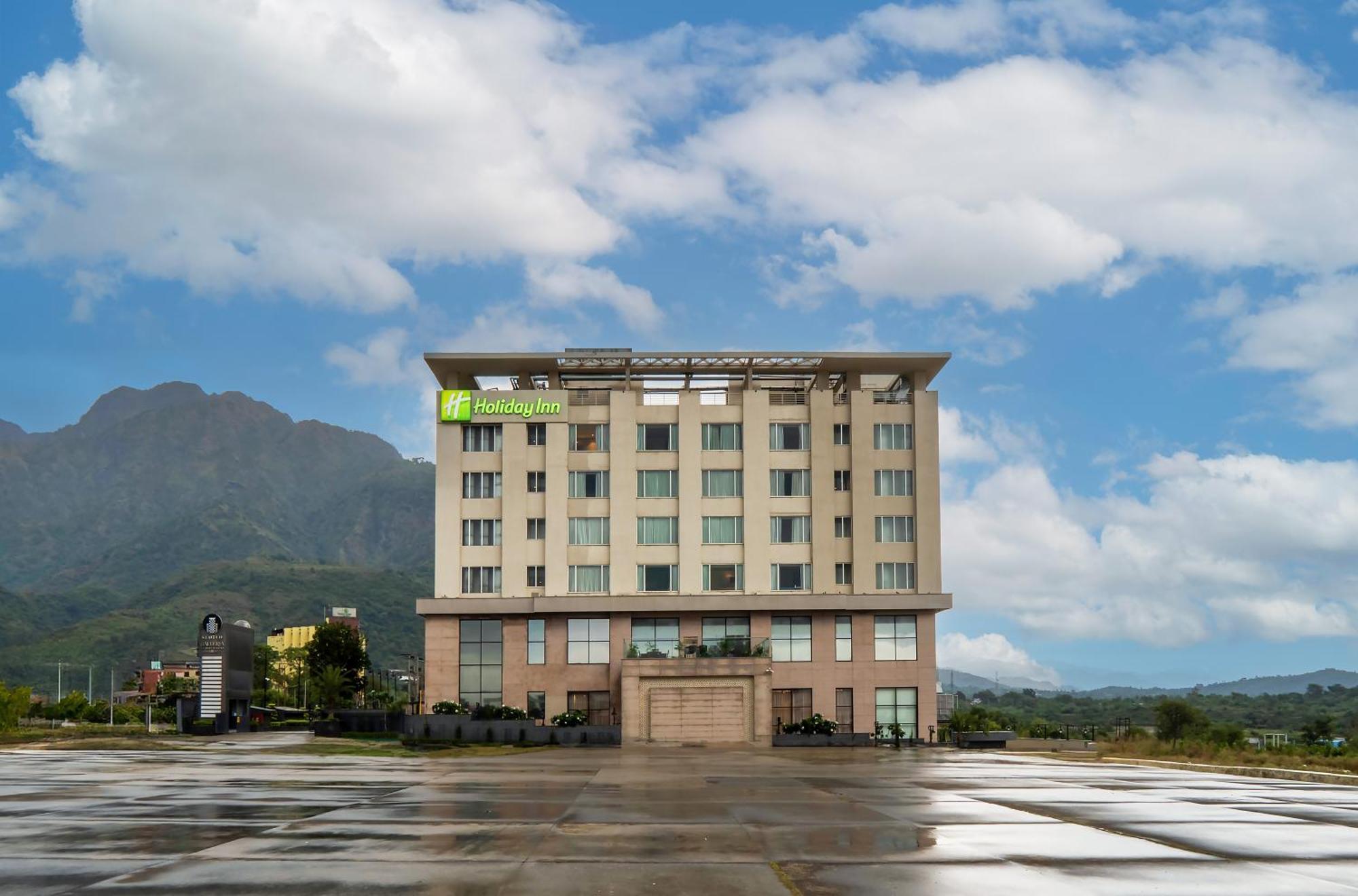 Holiday Inn Katra Vaishno Devi By Ihg Bagian luar foto