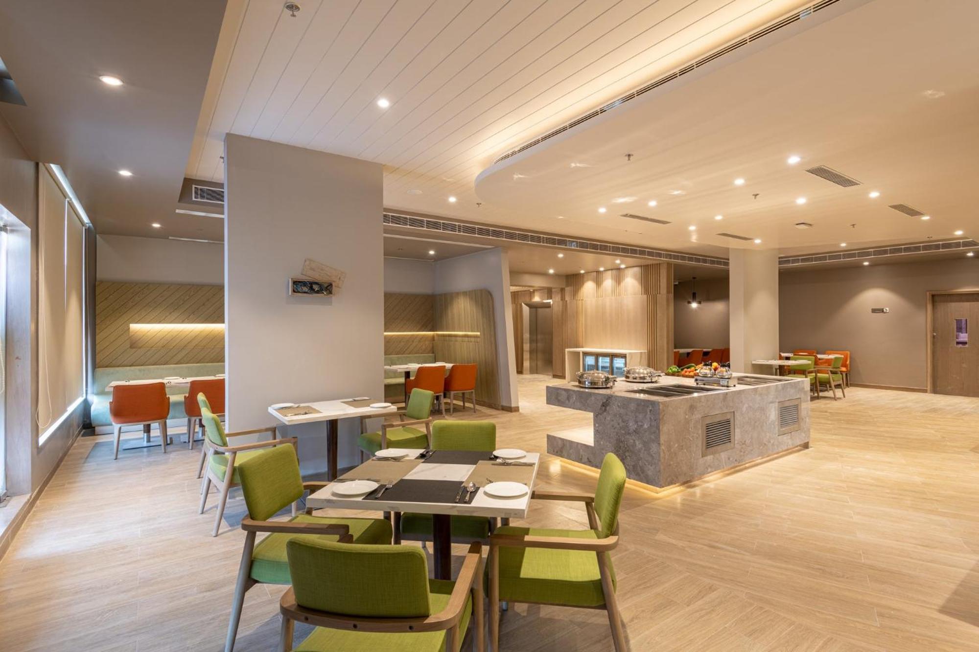 Holiday Inn Katra Vaishno Devi By Ihg Bagian luar foto