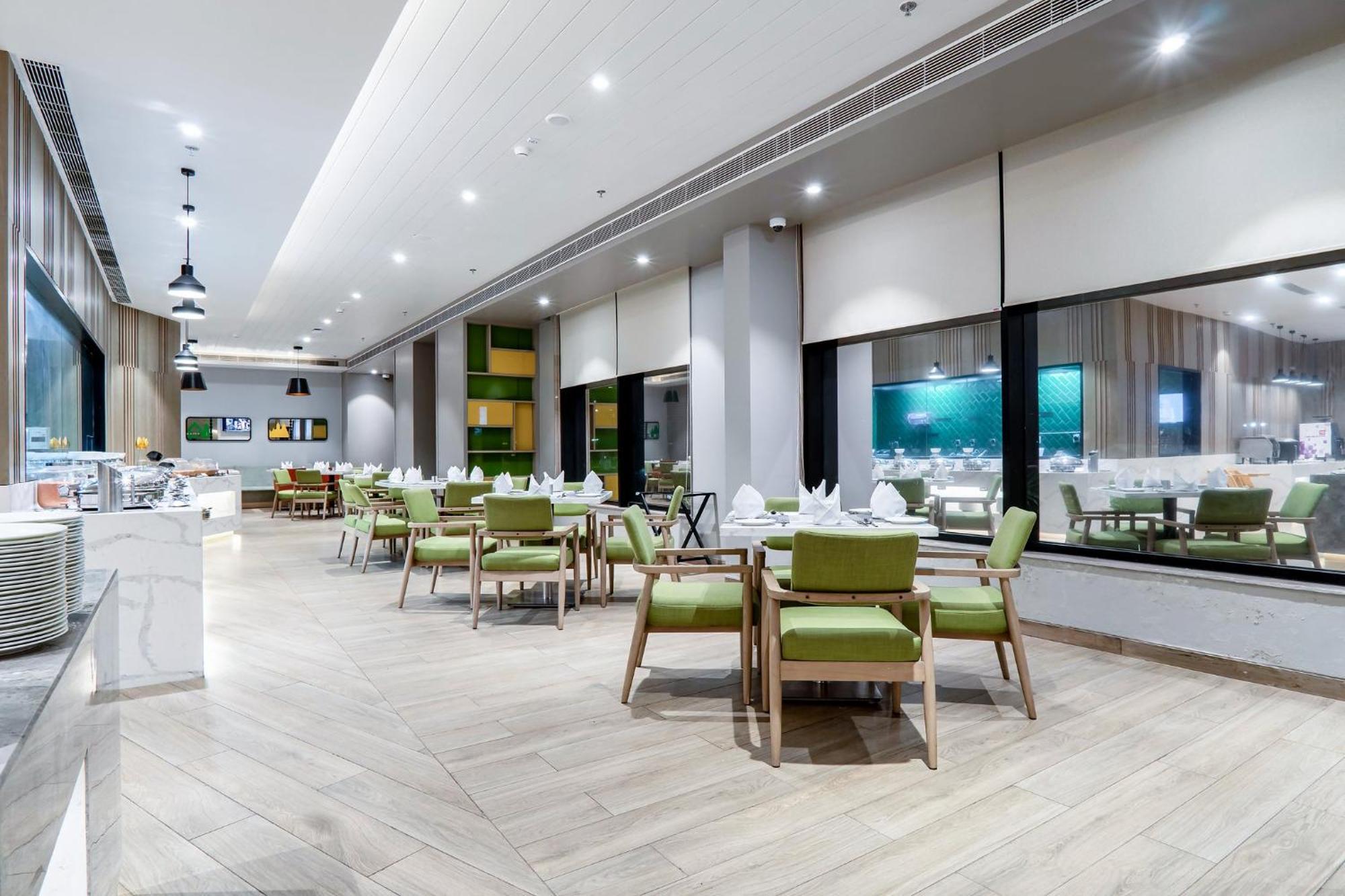 Holiday Inn Katra Vaishno Devi By Ihg Bagian luar foto